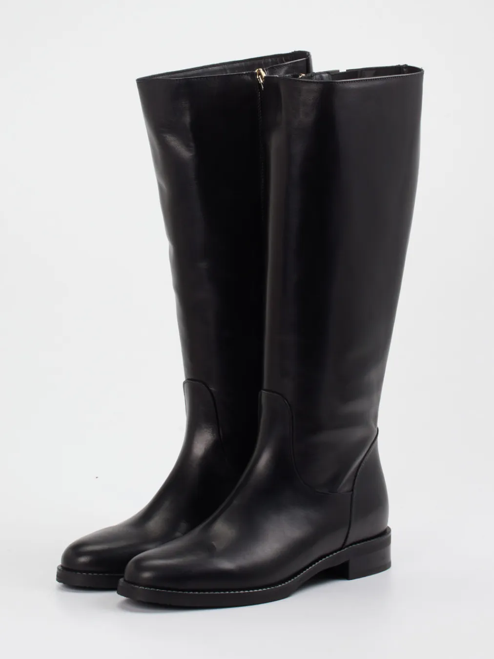 – Kniehohe Stiefel aus Kalbleder-Andrea Puccini Outlet