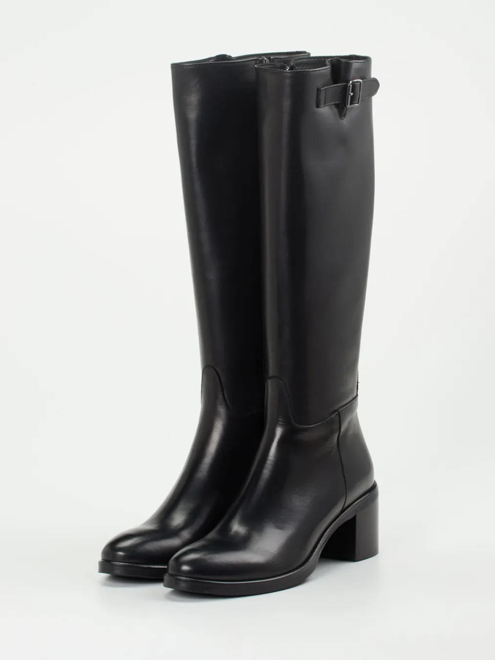 – Kniehohe Stiefel aus Kalbleder-Andrea Puccini Online