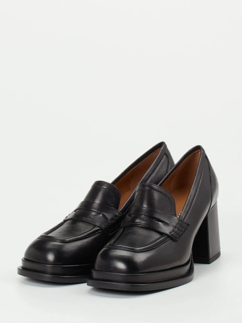 – Loafer aus glänzendem Lammleder-Andrea Puccini Sale