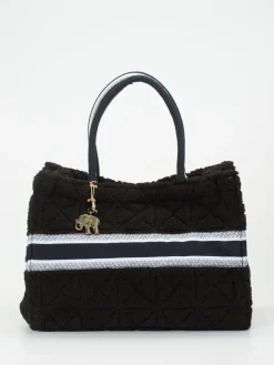 – Shopper-ANOKHI New