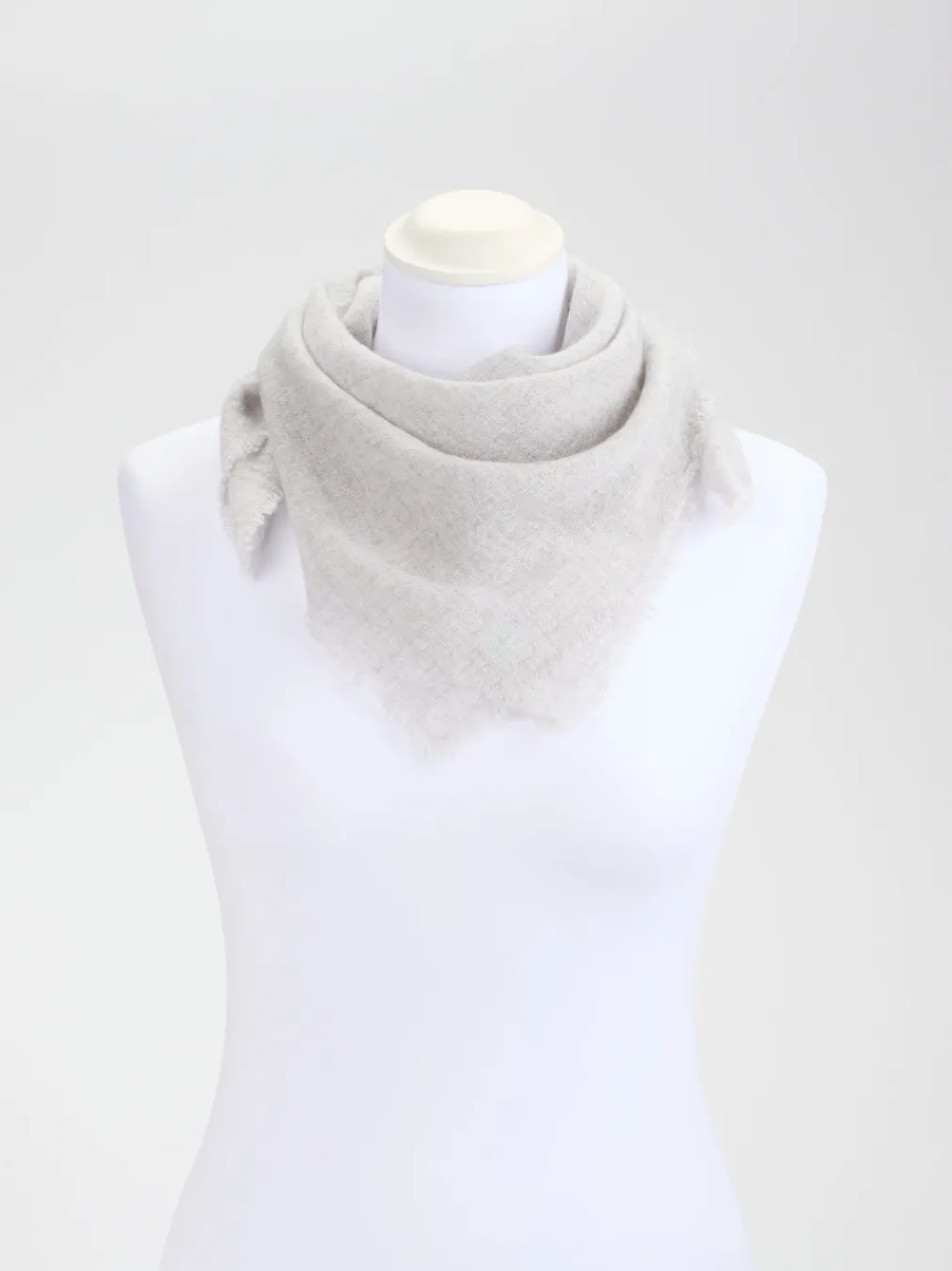 – Dreieckstuch aus Kaschmirmix in Hell-Blui