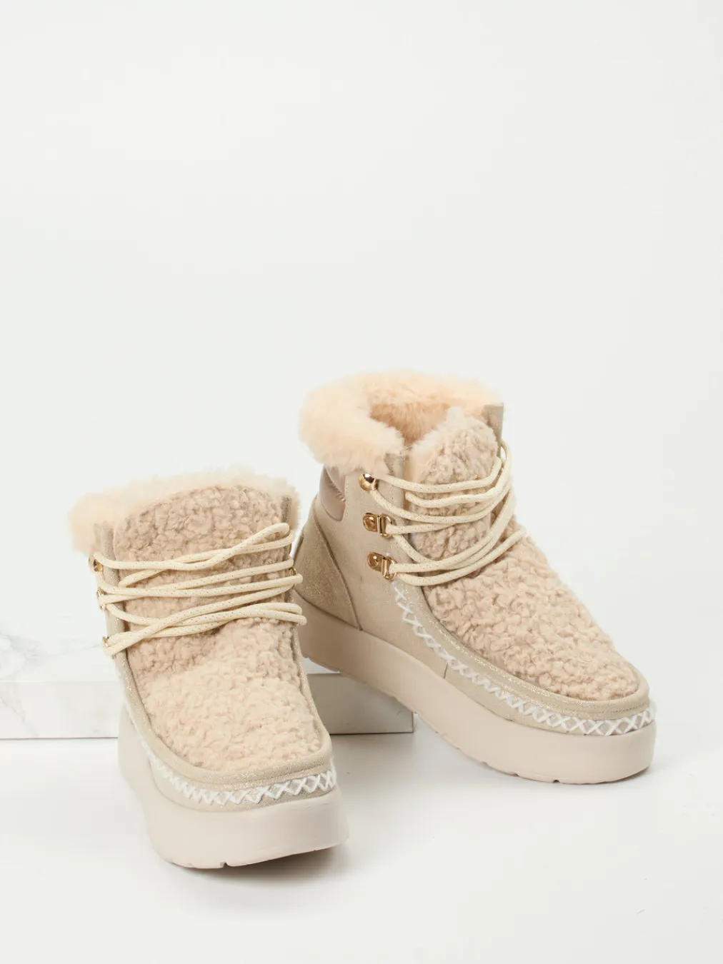 – Stiefelette aus Metallic mit Kunstfell-CAFèNOIR Clearance