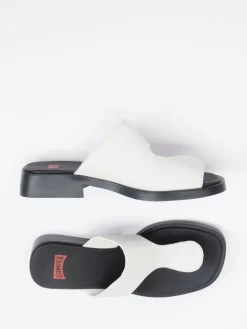 – Zehentrenner-Sandalen aus Kalbleder creme-Camper