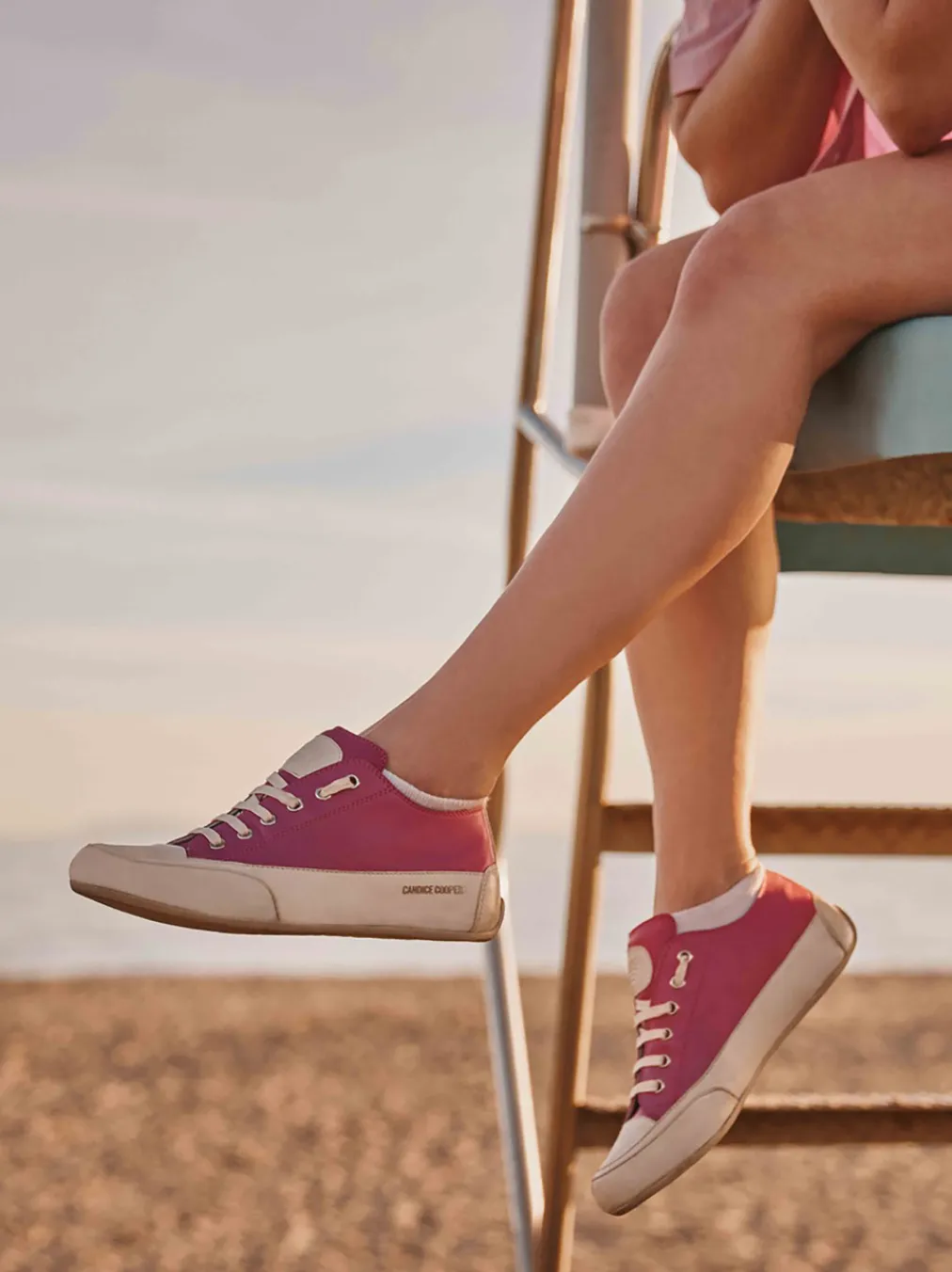 – Sneaker aus Veloursleder-Candice Cooper Best