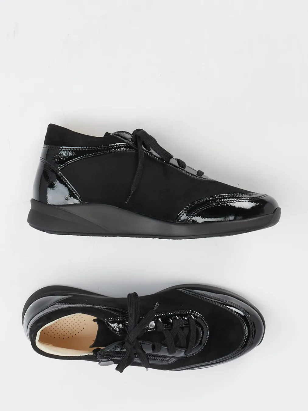 – Schnürschuh aus Velours- und Lackleder-Christian Dietz Discount