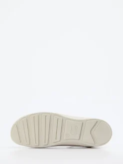 – Bequem-Sneaker aus Kalbleder cremeweiß-Finn Comfort