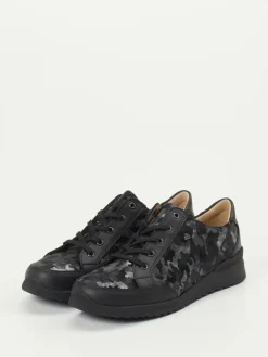 – Komfort-Sneaker aus geprägtem Leder-Finn Comfort New