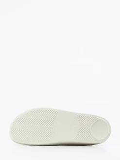 – Pantolette aus Kalbleder-Finn Comfort Hot