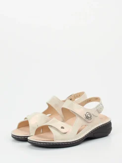 – Sandale aus Metallicleder champagner-Finn Comfort Best