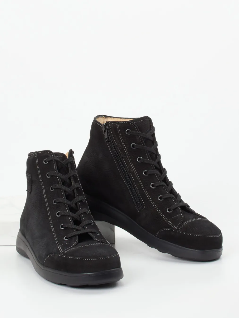 – Schnürstiefelette aus Nubukleder-Finn Comfort Discount