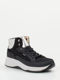 – Schnürstiefelette aus Nubukleder-Finn Comfort