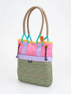 – Shopper Bag aus Nylon mit Animalprint-Flower Mountain