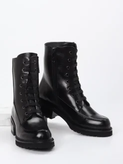 Ginger & Glove – Schnürboots aus Kalbleder-Ginger u0026 Glove Clearance