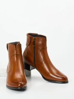 Ginger & Glove – Stiefelette aus Kalbleder cognac-Ginger u0026 Glove Clearance