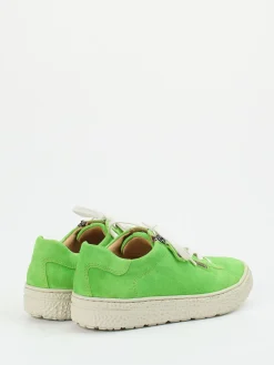 – Sneaker aus Veloursleder in Apfel-Hartjes Hot