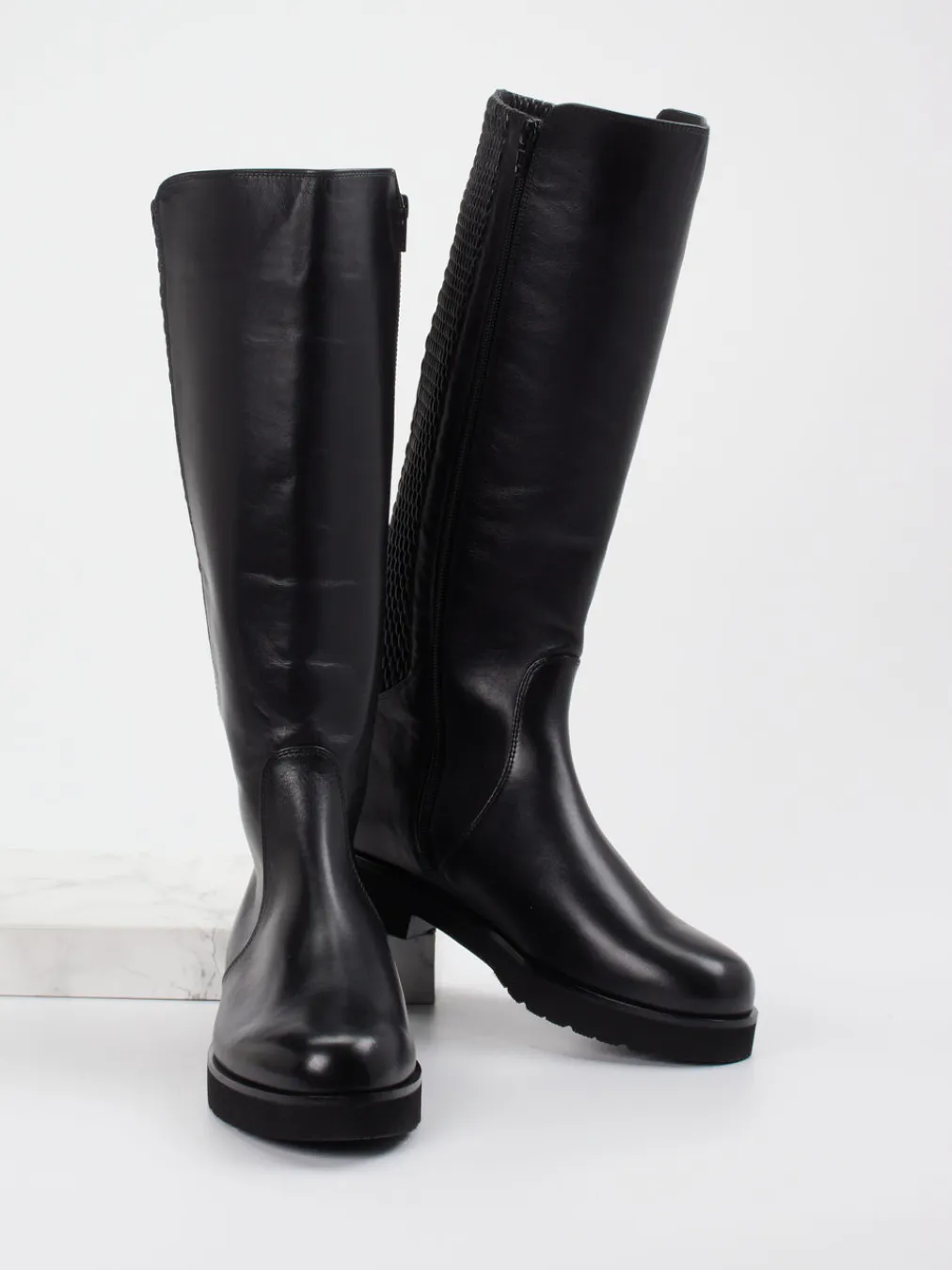 – Kniehohe Stiefel aus Kalbleder-Hassia New