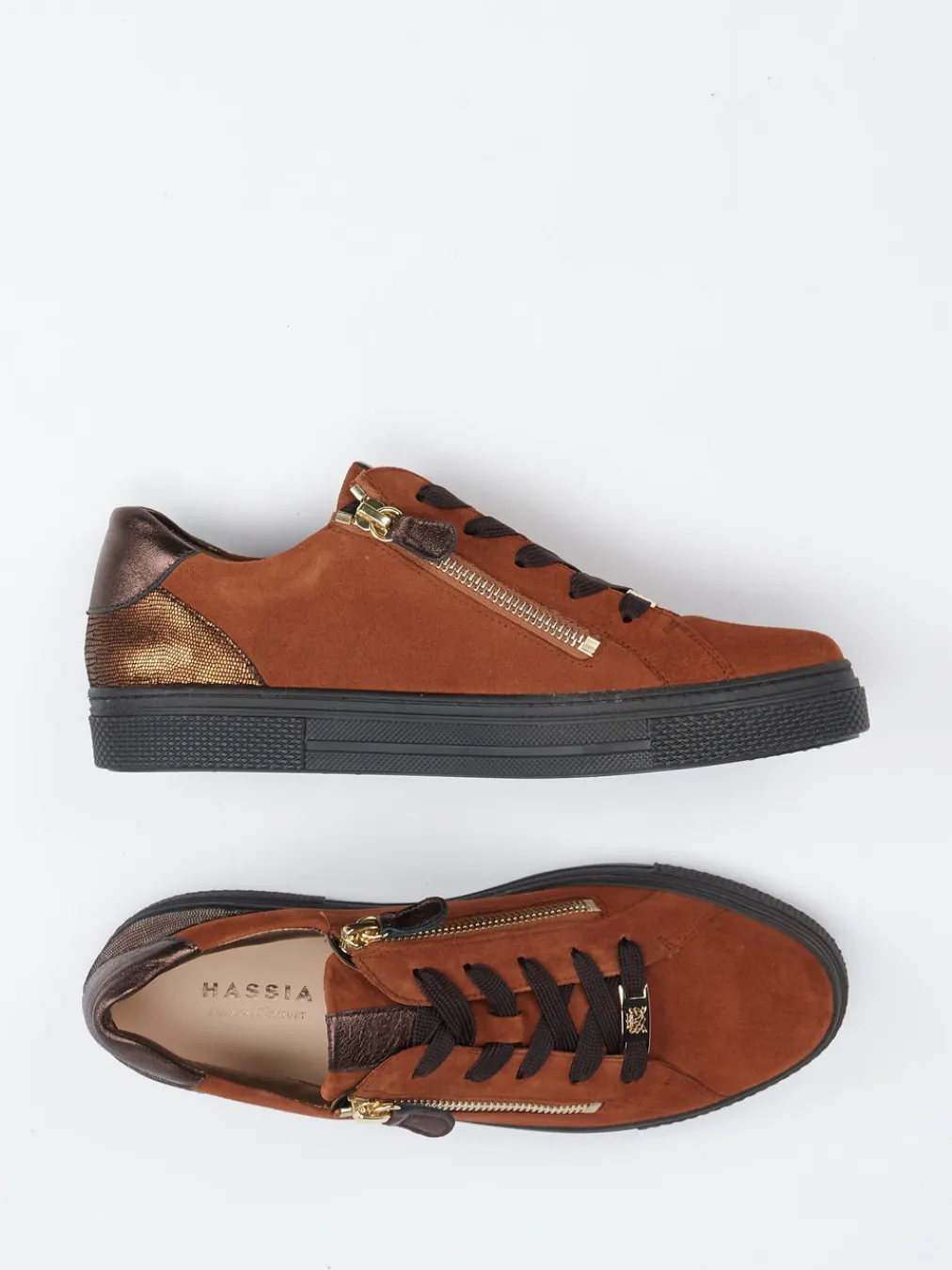 – Sneaker aus Veloursleder in Rost-Hassia Sale