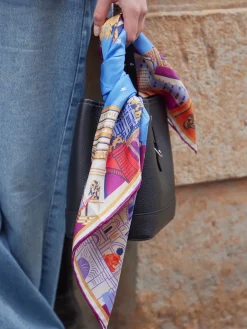 – Halstuch aus Seide mit Grafikprint-Inouitoosh Sale