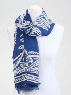 – Schal aus Wollmischung in weiß-Inouitoosh New