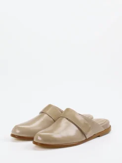 – Mules aus Lammleder in Beigegrau-Konstantin Starke New