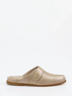 – Mules aus Lammleder in Beigegrau-Konstantin Starke New
