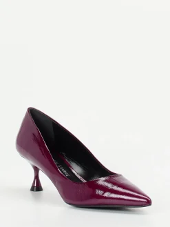 – Pumps aus Lackleder in Bordeaux-Konstantin Starke Hot