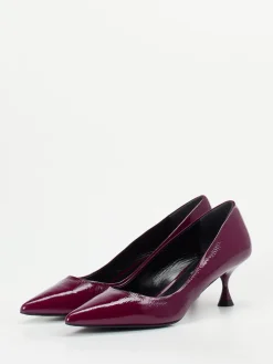 – Pumps aus Lackleder in Bordeaux-Konstantin Starke Hot