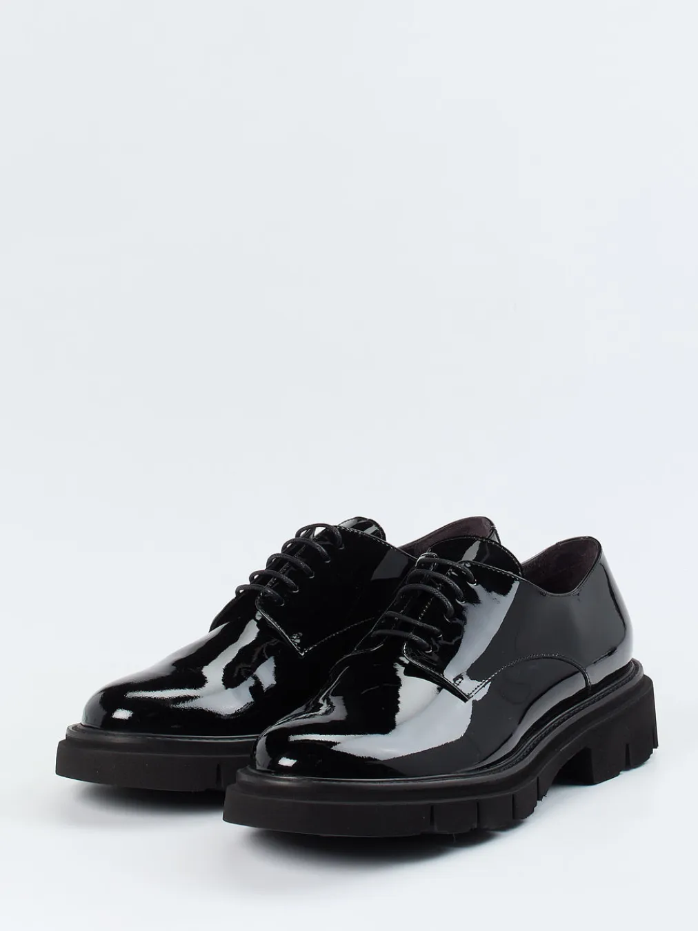 – Derby-Schnürschuh aus Lackleder-Mannori Outlet