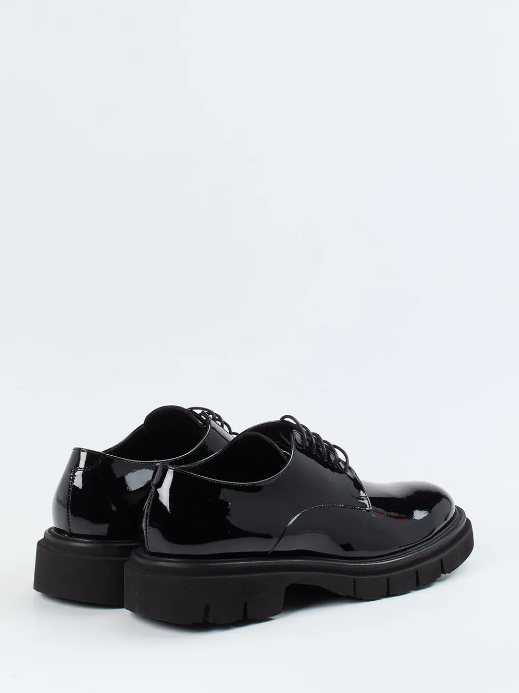 – Derby-Schnürschuh aus Lackleder-Mannori Outlet