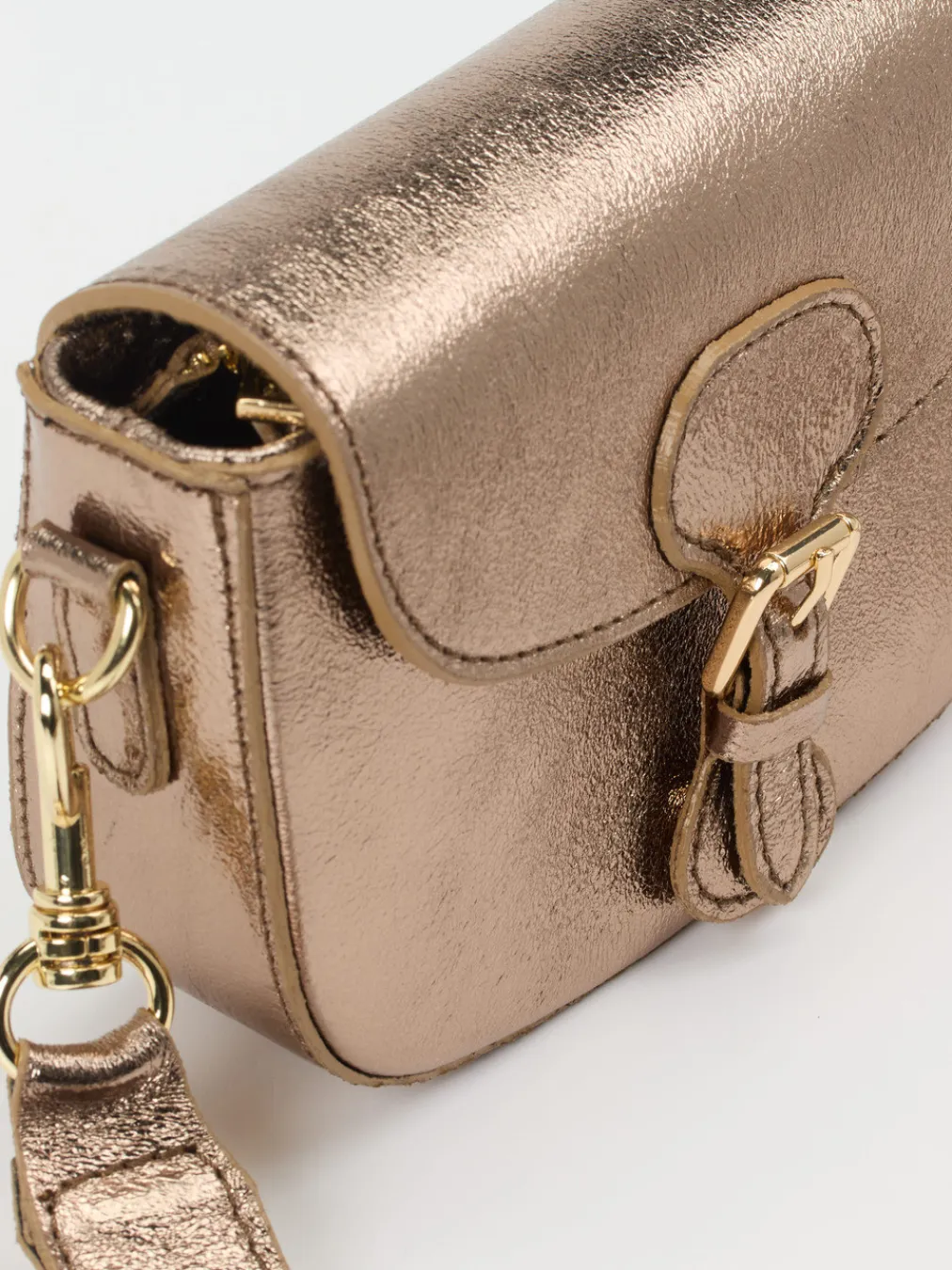 – Schultertasche aus Metallicleder bronzegold-Marlon Firenze New