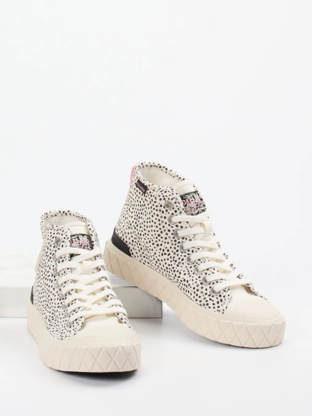 – High-Top Sneaker aus Textil im Dalmatiner-Look-Palladium New