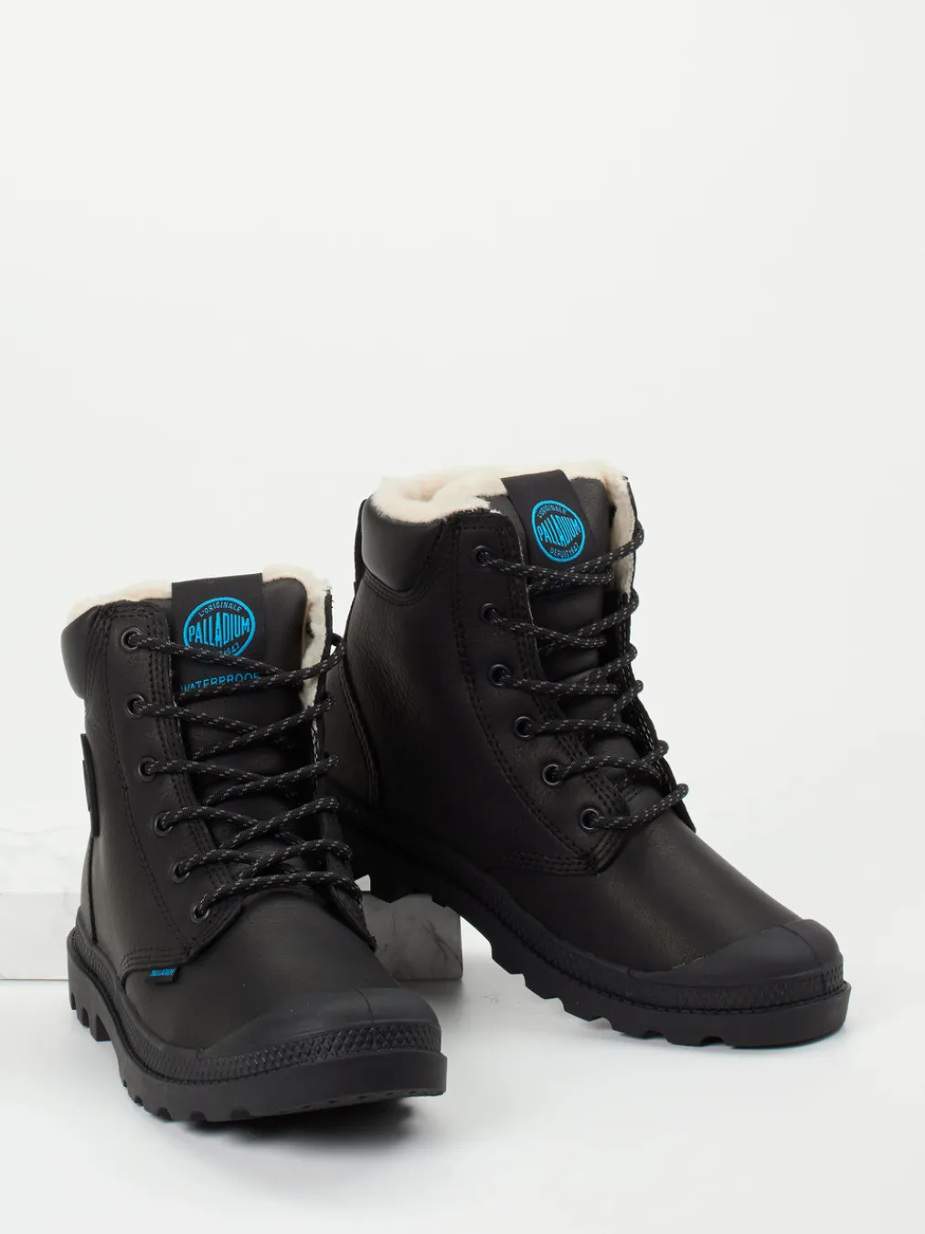 Palladium – Schnürboots aus Fettleder-Palladium Unisex Outlet