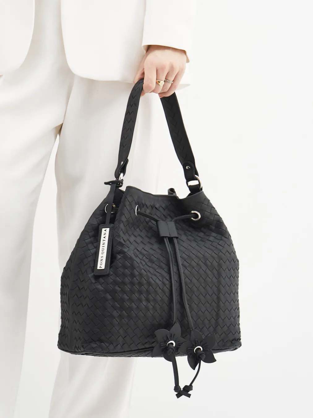 – Bucket Bag aus Flechtleder-Pons Quintana Sale