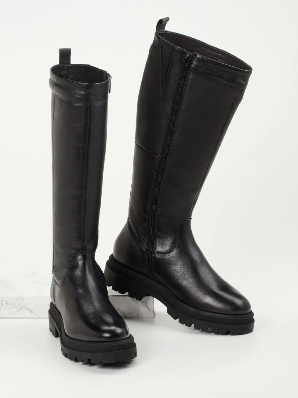 – Kniehohe Stiefel aus Kalbleder-Sioux