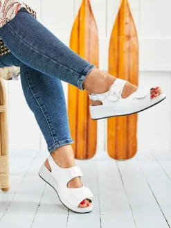 – Sandale aus Lackleder glänzend-Solidus New