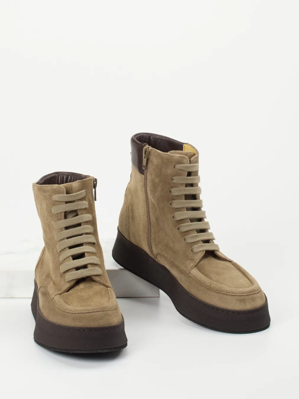 – Schnürstiefelette aus Veloursleder Sandbeige-Truman's Online