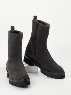 – Stiefeletten aus Veloursleder in-Truman's Discount