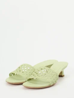 – Pantolette aus Flechtleder in Pastell-Unützer Hot