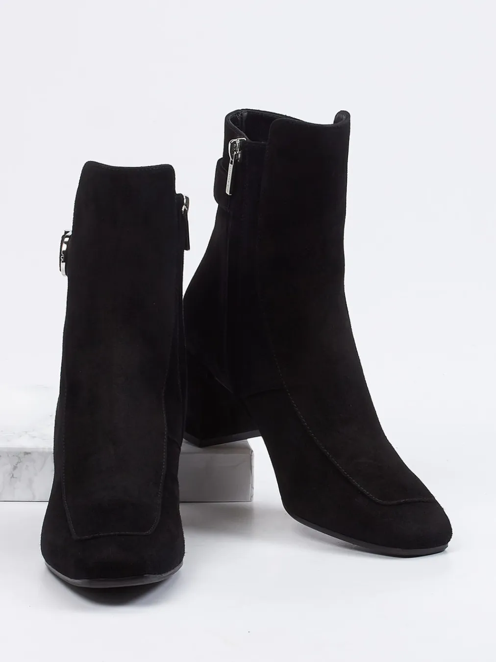 – Stiefelette aus Veloursleder-Unützer New