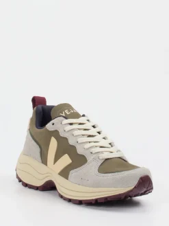 – Trail-Sneaker aus Veloursleder Oliv-VEJA