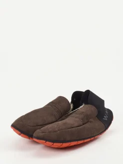 – Slipper aus Synthetik in Schoko-Wai